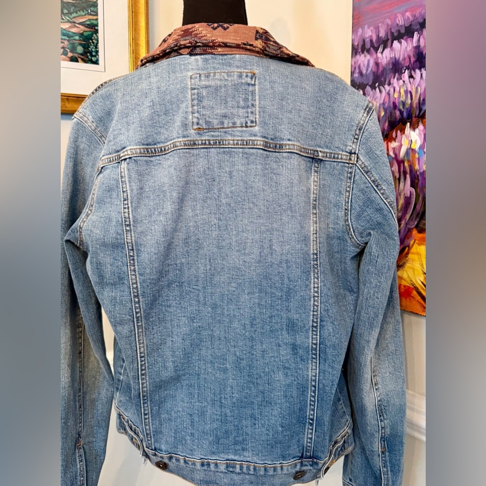 Jean Jacket with upcycled collar. Soft denim. Size XS/S PTP 20” NWOT - Picture 6 of 6